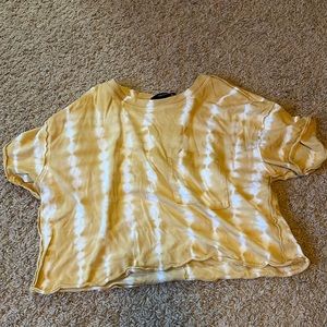 Yellow and white striped cropped top